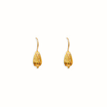 Load image into Gallery viewer, Seed Wire Earrings: Handcrafted earrings with a seed-inspired design, made from 18k gold-plated sterling silver.
