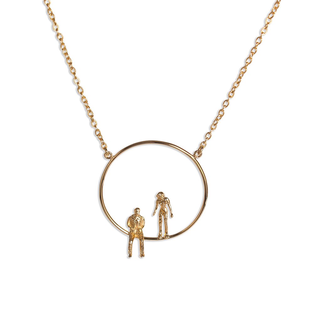 Long necklace with couple in 18k gold plated.