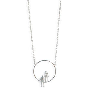 Circle Long Necklace with Couple in Silver