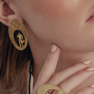 Oval Travelers Earrings, 18k Gold plated