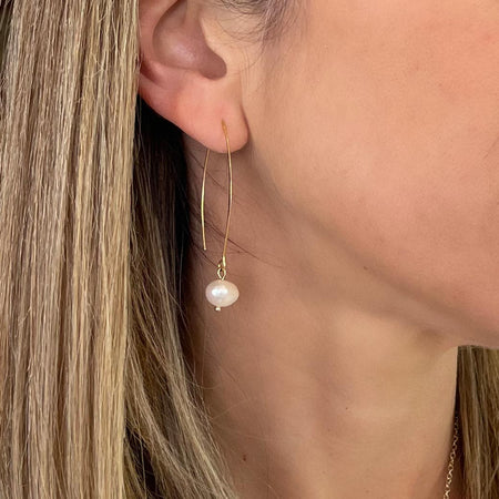 Mare Pearl Wire Earrings