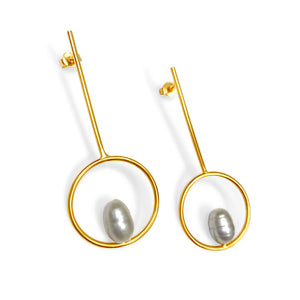 Pearl Circle Long Drop Earrings in 18k gold plated. Gray Pearl