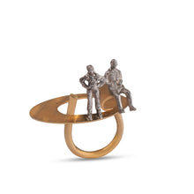 Cargar imagen en el visor de la galería, Oval Ring with Couple
